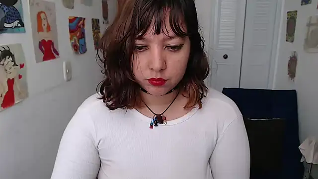 soynanabela28 online show from May 2026 06:59:01 PM