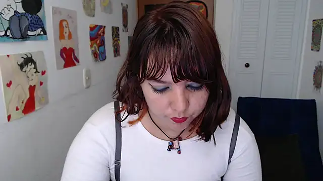 soynanabela28 online show from April 2026 06:24:01 PM