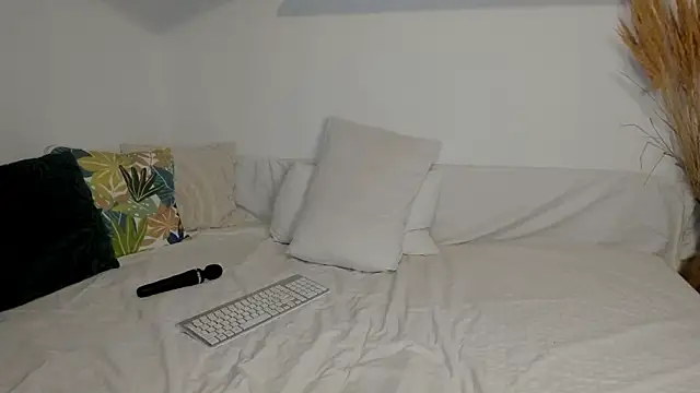 Jadore able online show from February 2026 02:40:02 AM