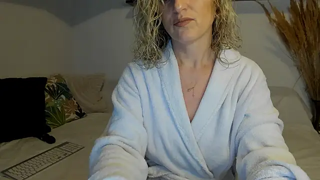 Jadore able online show from February 2026 02:52:01 AM