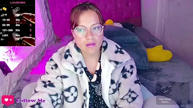 emma luna1986 online show from March 2025 03:56:01 AM