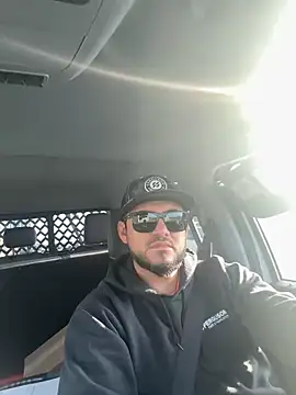 Ozzy420  online show from December 2025 04:41:01 PM