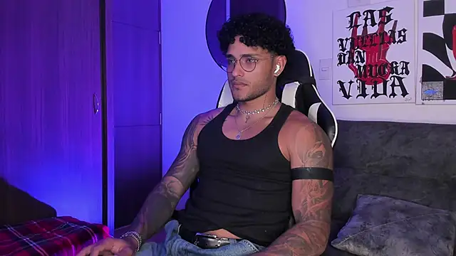 Alessandro Vanni online show from March 2026 02:37:01 AM