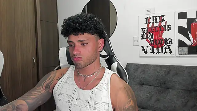 Alessandro Vanni online show from December 2025 02:39:02 AM