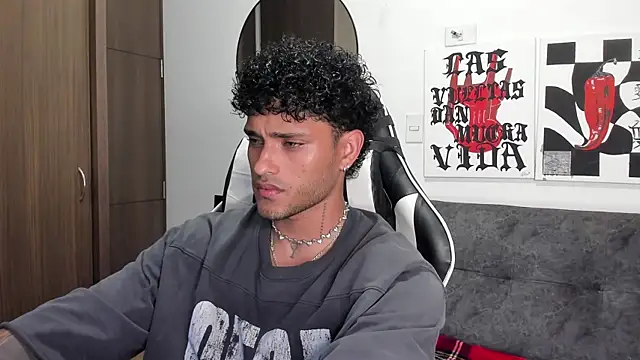 Alessandro Vanni online show from January 2026 02:17:01 AM