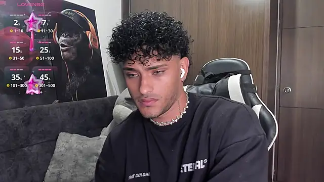 Alessandro Vanni online show from November 2025 02:15:02 AM