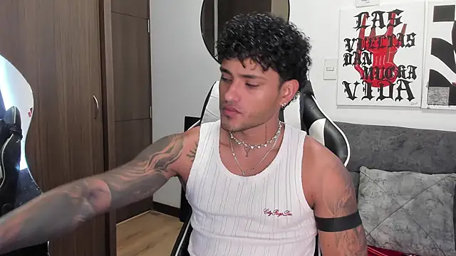 Alessandro Vanni online show from January 2026 01:47:02 PM