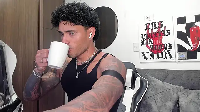 Alessandro Vanni online show from February 2026 03:26:02 AM