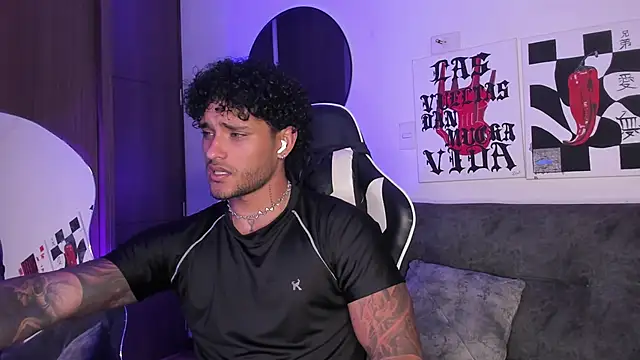 Alessandro Vanni online show from March 2026 02:59:02 AM