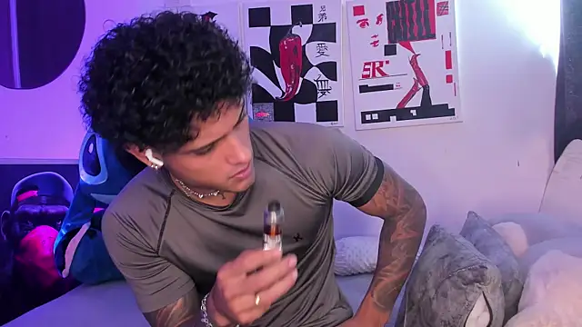 Alessandro Vanni online show from May 2026 02:13:02 PM
