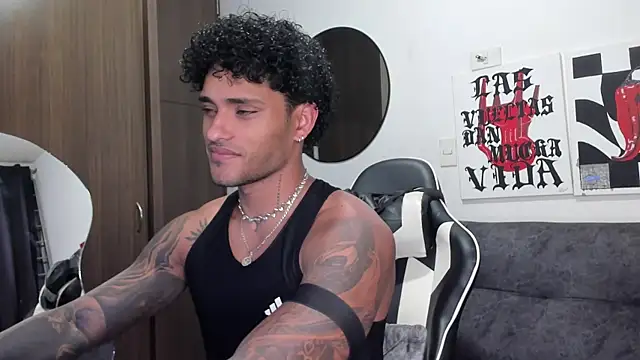 Alessandro Vanni online show from February 2026 03:59:01 AM