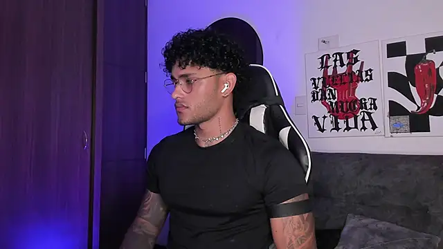 Alessandro Vanni online show from March 2026 02:23:02 AM