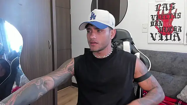 Alessandro Vanni online show from January 2026 01:18:02 PM