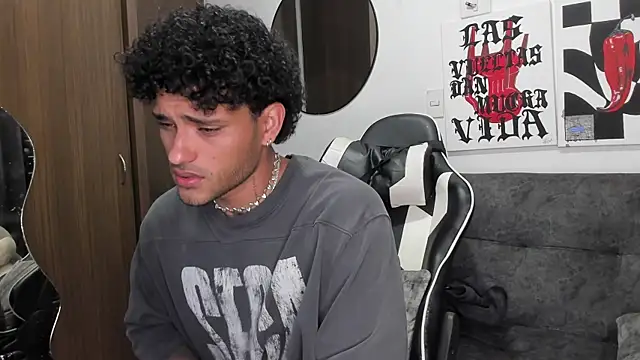 Alessandro Vanni online show from February 2026 12:32:02 AM