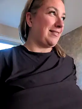 Snapshot of Canadian_BBW chatting on June 2026 01:33:02 PM Canadian BBW online show from June 2026 01:33:02 PM