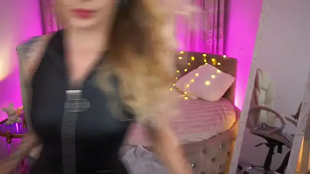 GraceCandy online show from May 2026 04:04:02 PM