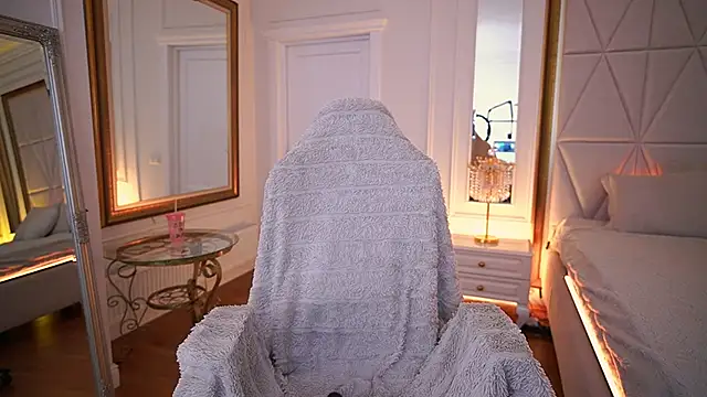 GraceCandy online show from February 2026 04:03:01 PM