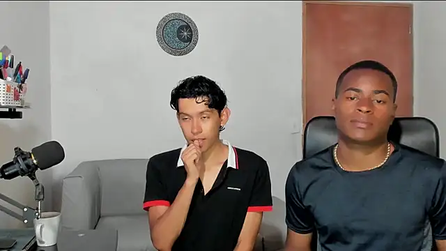 CrissBrownxxx online show from February 2026 04:43:01 AM