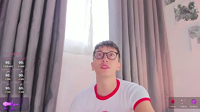 Thiago jones online show from November 2025 08:01:02 PM