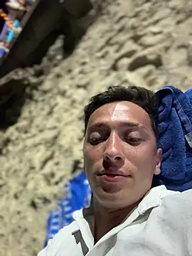 Thiago jones online show from November 2025 03:10:01 AM