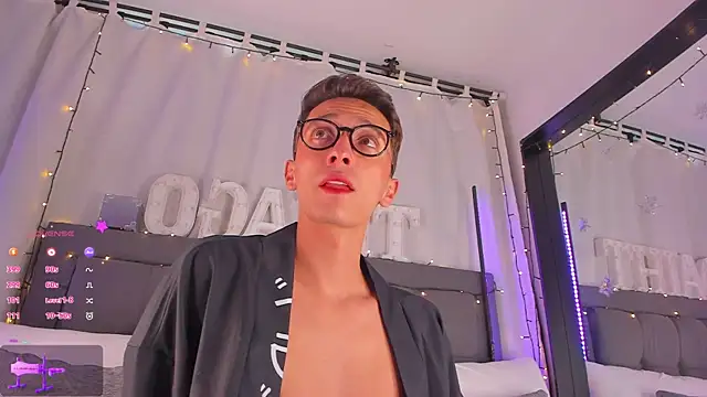 Thiago jones online show from February 2025 08:31:01 PM