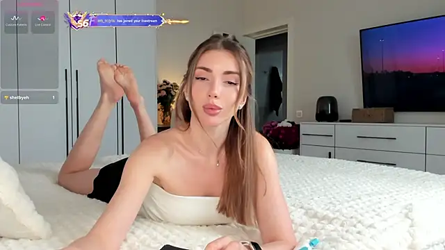 Snapshot of _Miss_Johansson_ chatting on September 2025 10:36:01 AM  Miss Johansson  online show from September 2025 10:36:01 AM