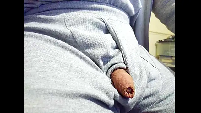 hairyuncut00 online show from March 2026 05:00:01 PM