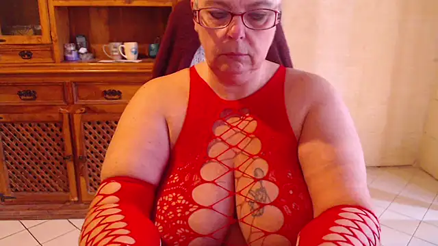 MISS LINDAH online show from March 2026 06:28:02 AM