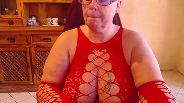 MISS LINDAH online show from March 2026 06:24:02 AM