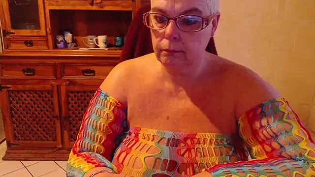 MISS LINDAH online show from March 2026 05:09:02 AM