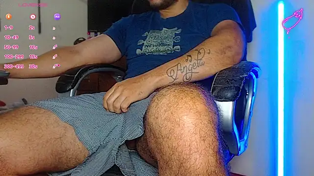 Snapshot of --mAk-- chatting on March 2025 12:17:01 PM --mAk-- online show from March 2025 12:17:01 PM