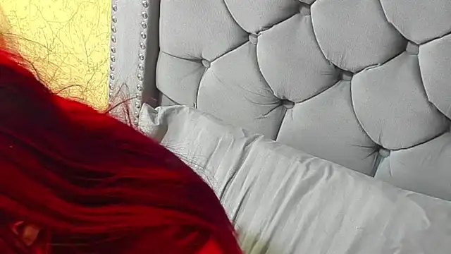 Imannejulienne online show from May 2026 01:27:01 AM