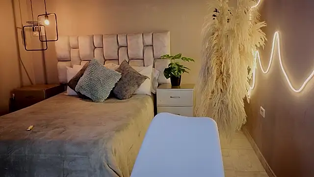 pamela reyes  online show from March 2026 08:36:01 PM