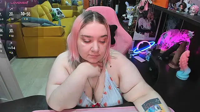 Snapshot of Softie_Sofy chatting on July 2026 01:45:02 AM Softie Sofy online show from July 2026 01:45:02 AM