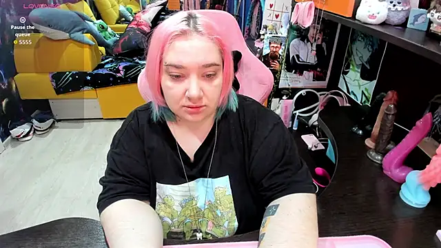 Softie Sofy online show from April 2026 01:46:02 AM