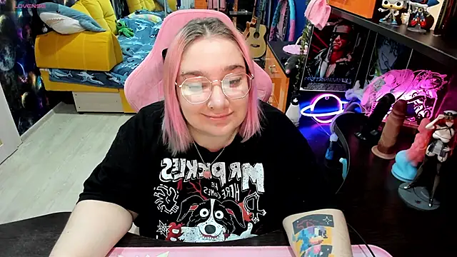 Snapshot of Softie_Sofy chatting on October 2025 02:03:02 AM Softie Sofy online show from October 2025 02:03:02 AM