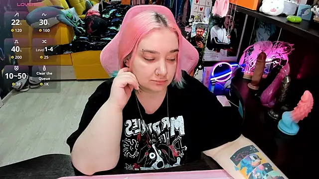 Softie Sofy online show from April 2026 03:13:01 AM