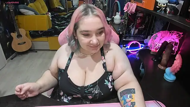 Snapshot of Softie_Sofy chatting on September 2025 01:45:02 AM Softie Sofy online show from September 2025 01:45:02 AM