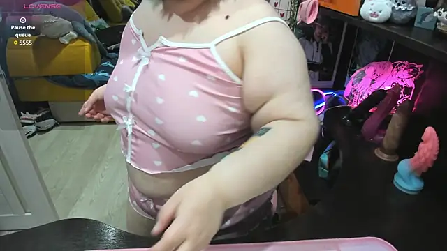 Softie Sofy online show from March 2026 02:36:02 AM