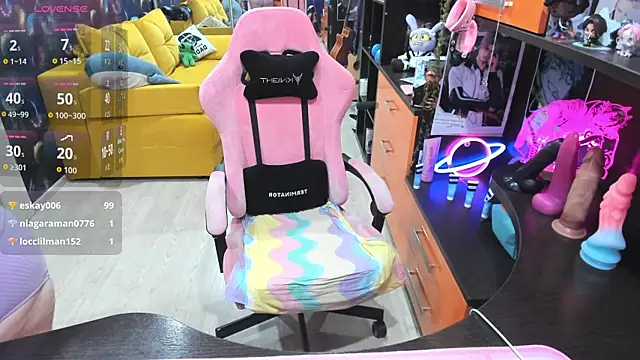 Snapshot of Softie_Sofy chatting on June 2026 07:25:02 AM Softie Sofy online show from June 2026 07:25:02 AM