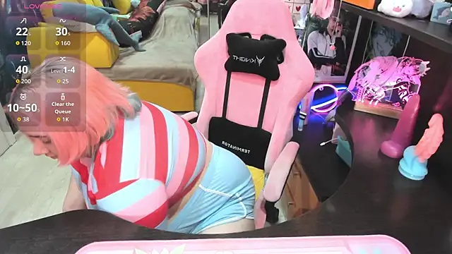 Softie Sofy online show from April 2026 02:35:01 AM