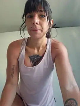 TassiTyne online show from November 2025 09:42:01 AM