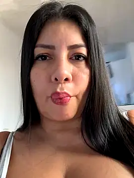 Snapshot of natural_bigboobs chatting on December 2025 02:27:02 PM natural bigboobs online show from December 2025 02:27:02 PM