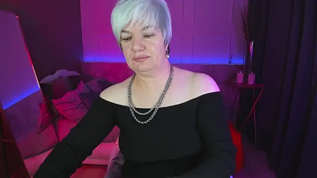 Snapshot of CarmenSoft chatting on February 2025 03:08:01 AM CarmenSoft online show from February 2025 03:08:01 AM
