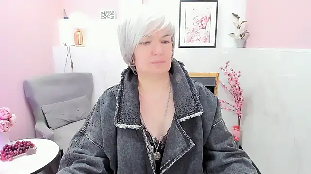 Snapshot of CarmenSoft chatting on May 2026 09:46:01 AM CarmenSoft online show from May 2026 09:46:01 AM