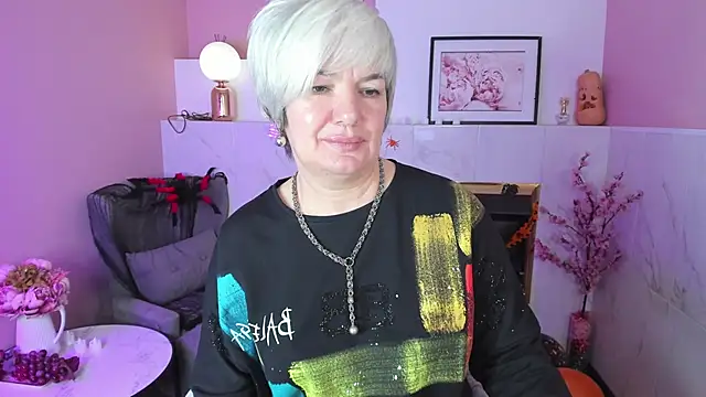 Snapshot of CarmenSoft chatting on November 2025 09:09:01 PM CarmenSoft online show from November 2025 09:09:01 PM