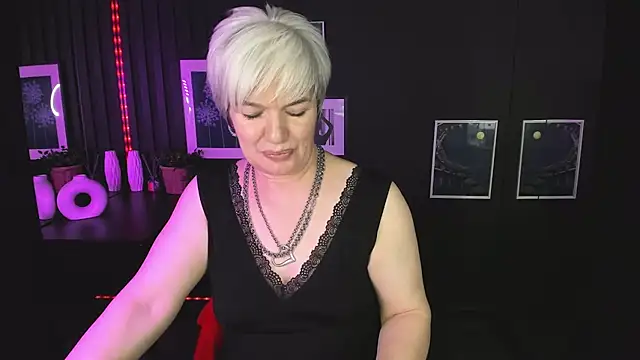 Snapshot of CarmenSoft chatting on February 2025 03:37:01 AM CarmenSoft online show from February 2025 03:37:01 AM