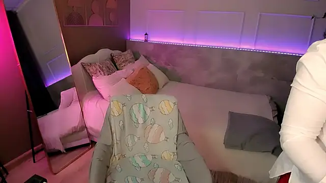 Snapshot of CarmenSoft chatting on May 2026 09:08:01 AM CarmenSoft online show from May 2026 09:08:01 AM