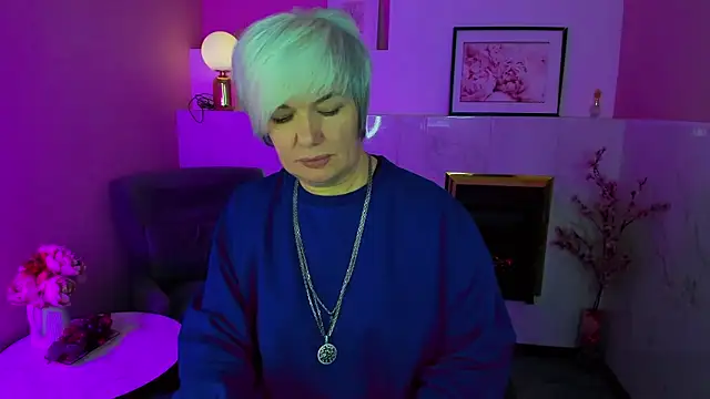 Snapshot of CarmenSoft chatting on November 2025 08:52:02 PM CarmenSoft online show from November 2025 08:52:02 PM