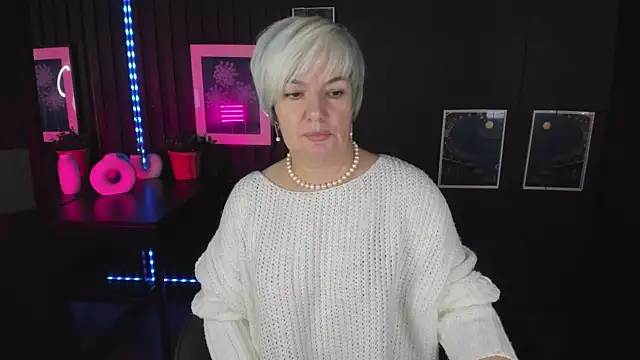 Snapshot of CarmenSoft chatting on October 2025 08:41:02 PM CarmenSoft online show from October 2025 08:41:02 PM